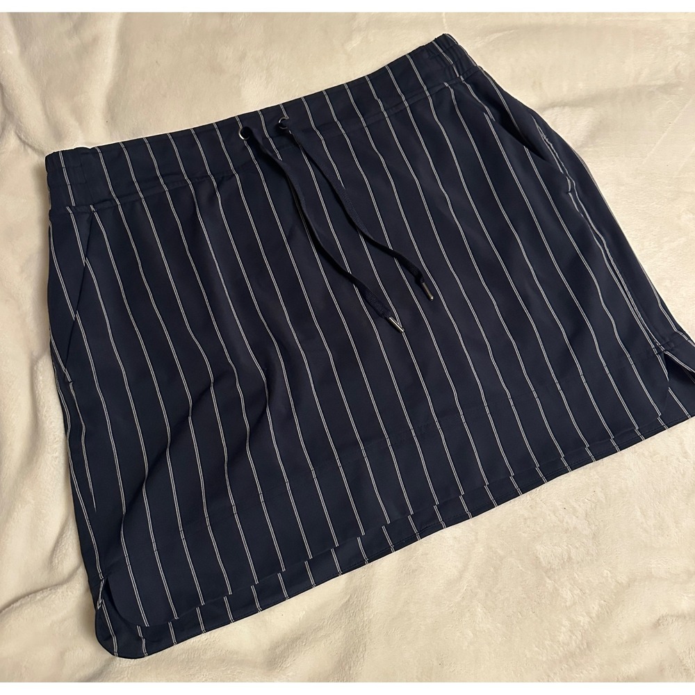 Athleta Womens 10 Navy Pinstripe Soho Skort Golf Tennis Active Skirt Pickleball